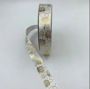 Saténová stuha s potlačou ruže bielo zlatá 25mm