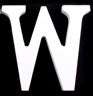 Drevené písmeno "W" biele 8cm